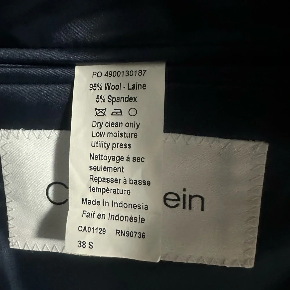 Calvin Klein Men's Skinny Fit Blue 38 Short NWT 95% Wool 5% Spandex